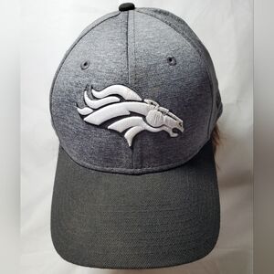 Denver Broncos NFL New Era 39Thirty Small/Medium Flex Fit Hat